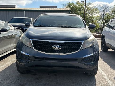 Used 2016 Kia Sportage LX image 2