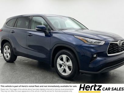 Used 2025 Toyota Highlander LE