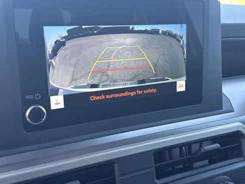 Used 2024 Toyota Tacoma SR5 RWD image 22