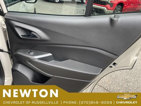 New 2026 Chevrolet Trax RS w/ Driver Confidence Package FWD image 36