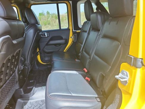 Used 2019 Jeep Wrangler Unlimited Rubicon w/ Dual Top Group image 27