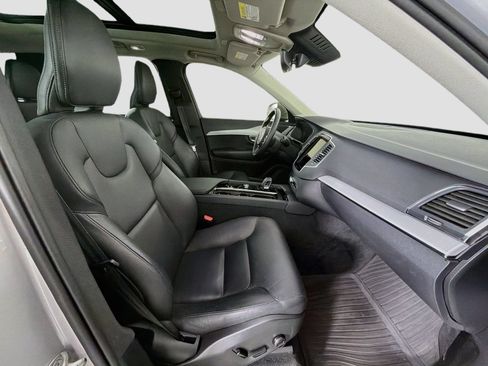 Used 2024 Volvo XC90 B5 Core w/ Protection Package Premier AWD/4WD image 28