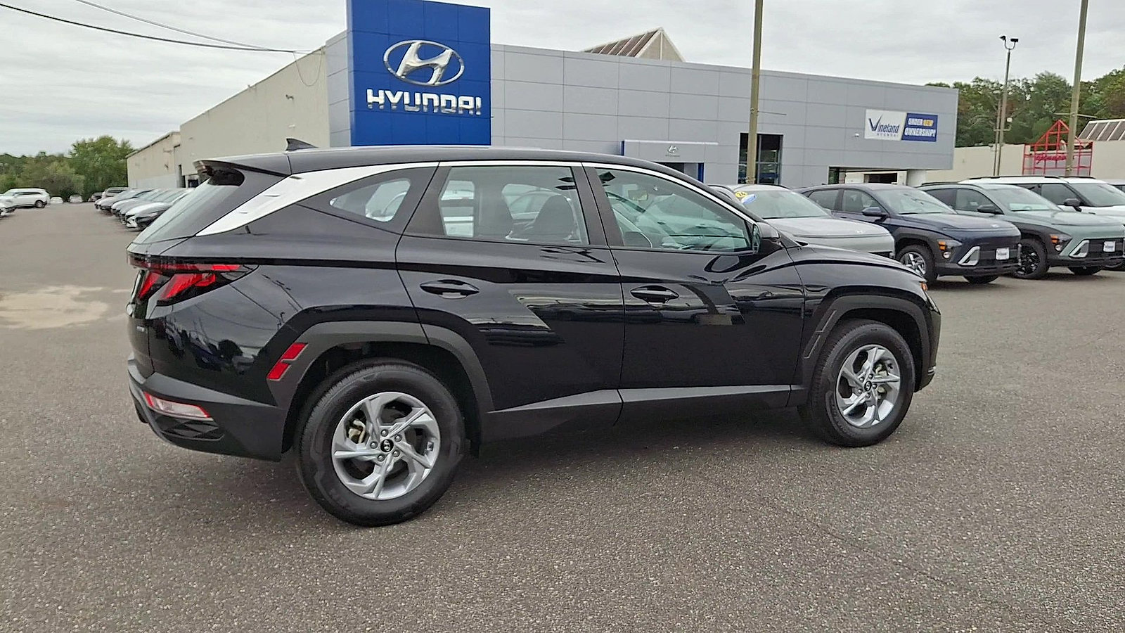 Certified 2024 Hyundai Tucson SE AWD/4WD image 8