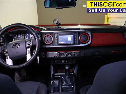 Used 2019 Toyota Tacoma SR5 image 19