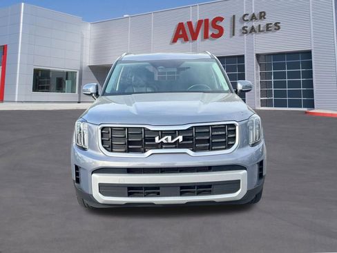 Used 2025 Kia Telluride S FWD image 2