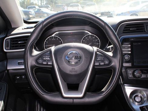 Used 2017 Nissan Maxima 3.5 SV image 9