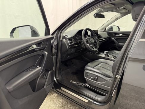 Used 2019 Audi Q5 2.0T Premium Plus w/ Premium Plus Package AWD/4WD image 12