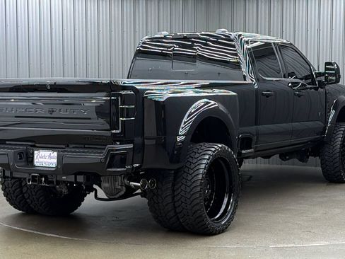Used 2026 Ford F450 Platinum w/ FX4 Off-Road Package AWD/4WD image 5