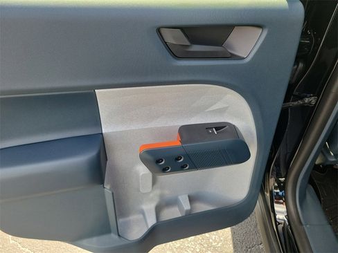 Used 2022 Ford Maverick XLT image 7