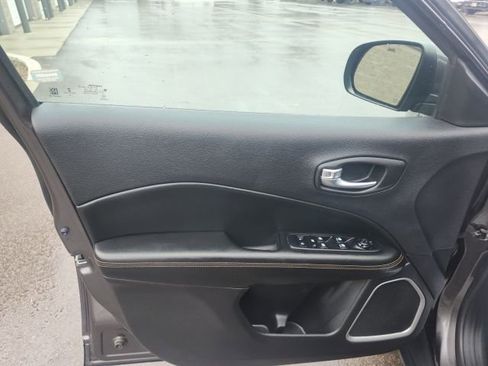 Used 2019 Jeep Compass Limited image 19