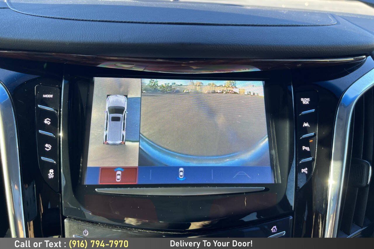 Used 2017 Cadillac Escalade ESV Luxury AWD/4WD image 29