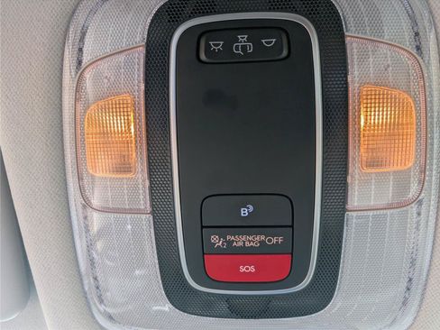 Used 2025 Hyundai Kona SEL FWD image 19