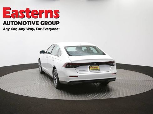 Used 2023 Honda Accord EX image 37