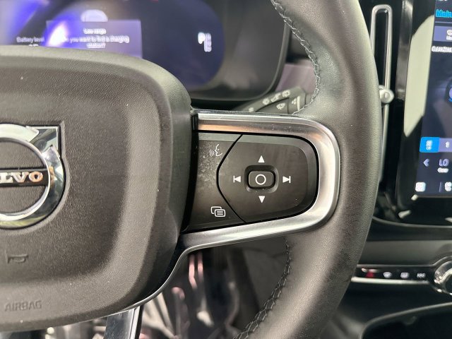 Used 2023 Volvo XC40 Recharge Plus AWD/4WD image 13