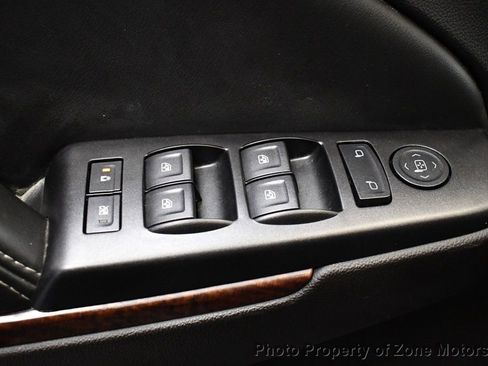 Used 2015 GMC Yukon XL SLE w/ Convenience Package image 33