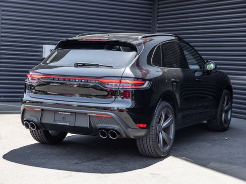 Certified 2026 Porsche Macan AWD/4WD image 10