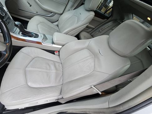 Used 2010 Cadillac CTS Luxury image 18