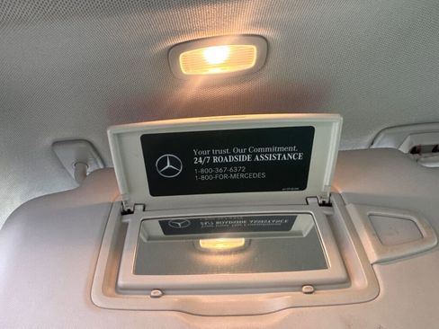 Used 2017 Mercedes-Benz C 300 Sedan image 23