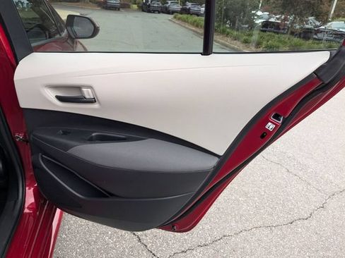 Used 2022 Toyota Corolla LE FWD image 30