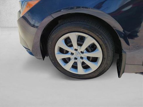 Used 2025 Toyota Corolla LE FWD image 22