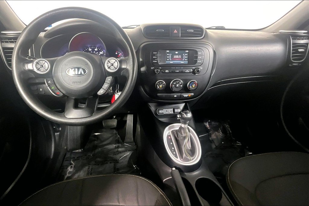 Used 2016 Kia Soul + FWD image 14