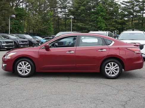 Used 2014 Nissan Altima 2.5 S w/ Sport Value Package FWD image 14