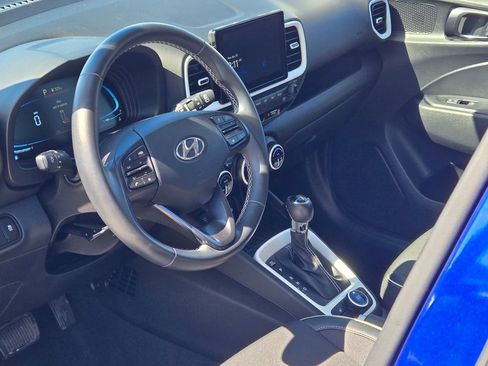 Certified 2023 Hyundai Venue Limited FWD image 30