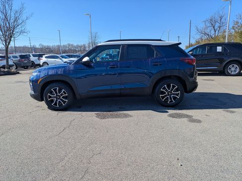 Used 2023 Chevrolet TrailBlazer ACTIV w/ Sun and Liftgate Package image 7