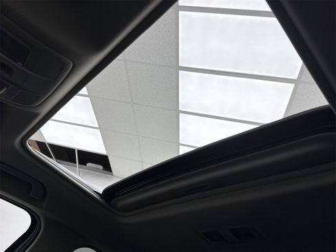 Used 2018 MAZDA CX-5 Touring w/ Preferred Equipment Package image 38