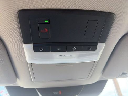 Used 2025 Nissan Pathfinder SL AWD/4WD image 25