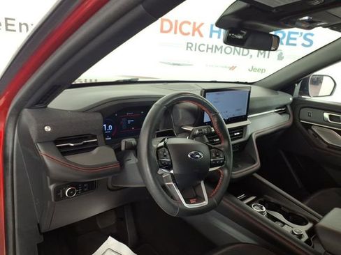 Used 2025 Ford Explorer ST AWD/4WD image 12