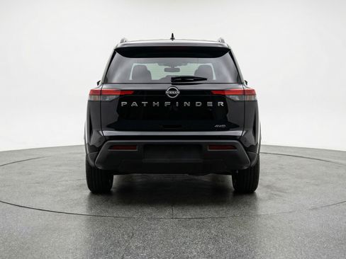 Used 2025 Nissan Pathfinder SV FWD image 7