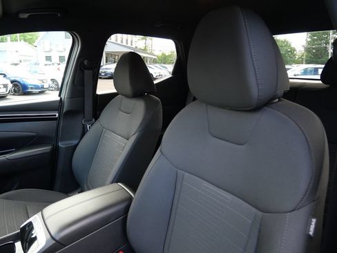 Used 2023 Hyundai Santa Cruz SE AWD/4WD image 11
