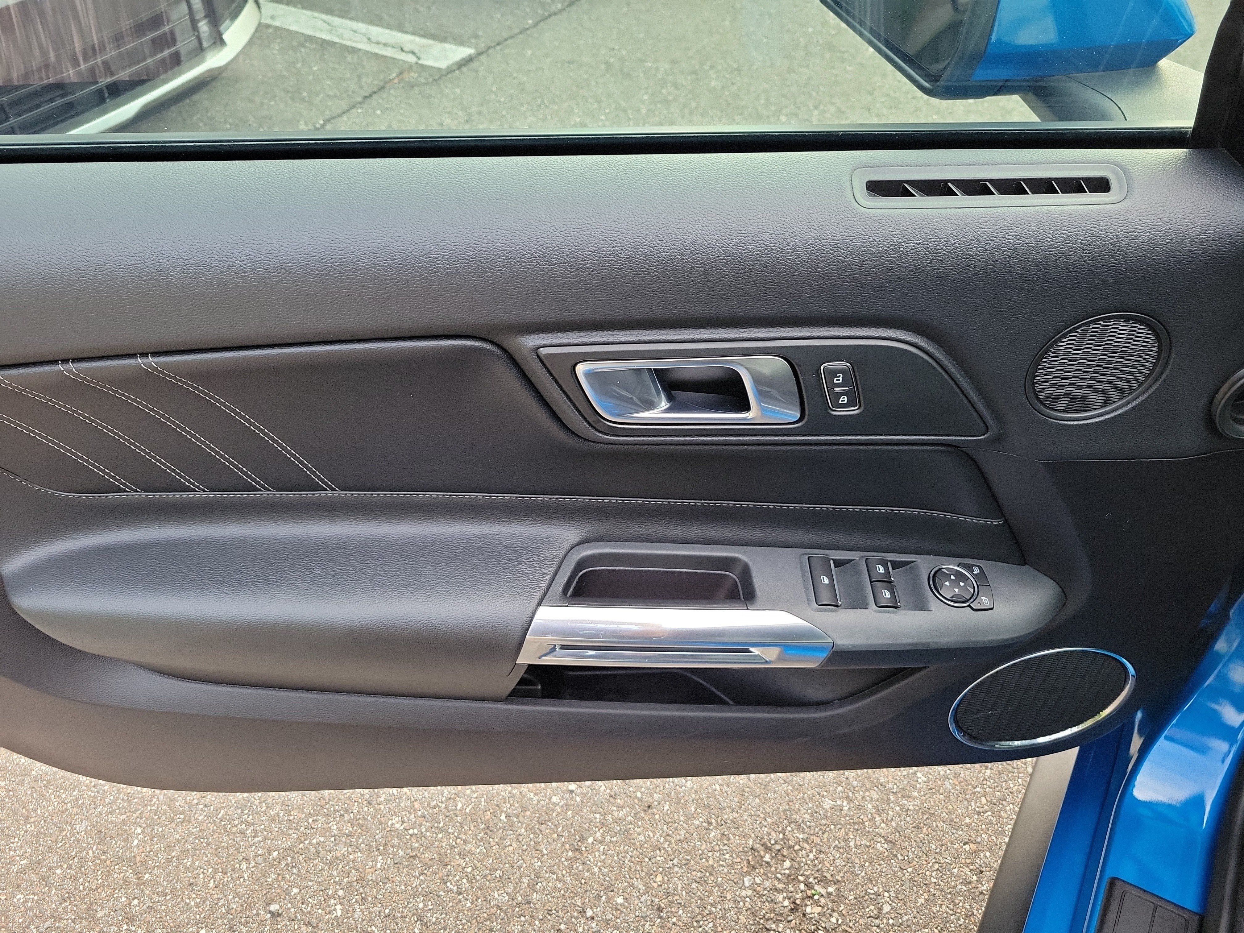 Used 2019 Ford Mustang GT Premium RWD image 10