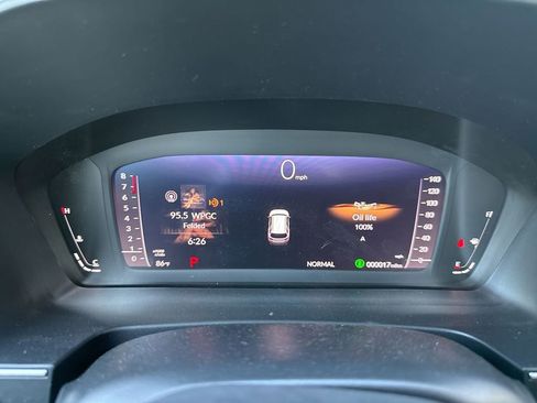 New 2026 Honda Pilot Touring image 10