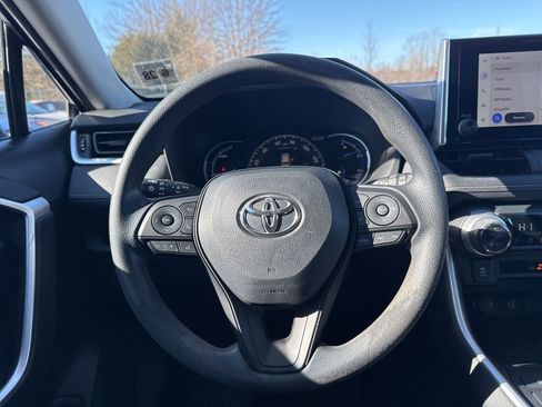 Used 2023 Toyota RAV4 AWD Hybrid image 16