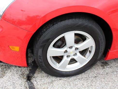 Used 2016 Chevrolet Cruze LT image 10