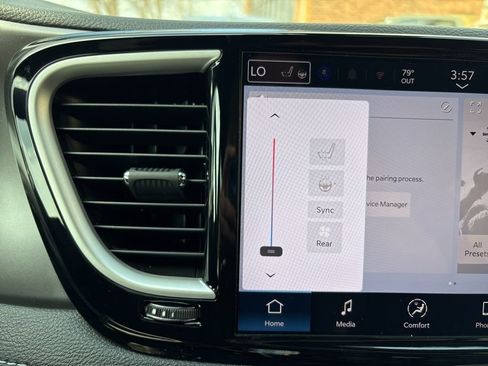 New 2026 Chrysler Pacifica Select w/ S Appearance Package FWD image 34