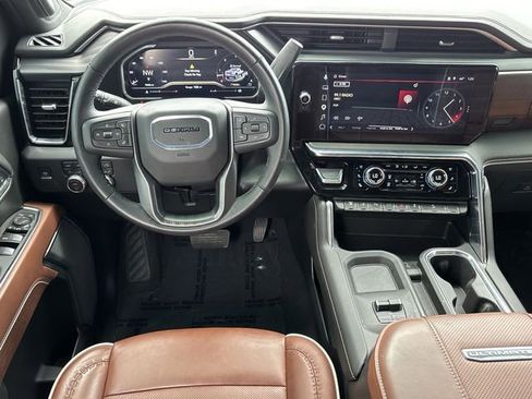Used 2025 GMC Sierra 2500 Denali Ultimate AWD/4WD image 12