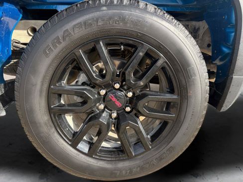 Used 2023 GMC Sierra 1500 Elevation image 19