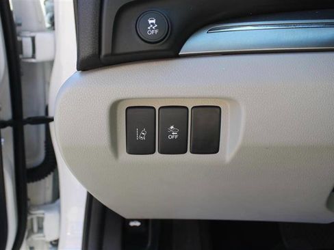 Used 2020 Acura ILX image 17