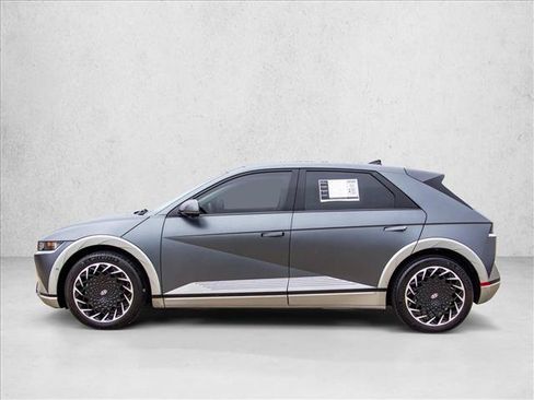 Used 2023 Hyundai Ioniq 5 Limited AWD/4WD image 8