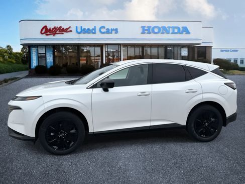 Used 2025 Nissan Murano SV image 2