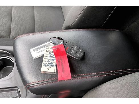 Used 2025 Dodge Durango GT AWD/4WD image 11