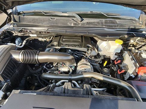 Used 2019 RAM 1500 Big Horn image 11