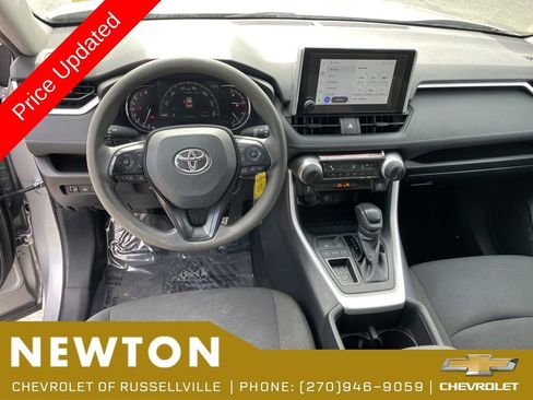 Used 2025 Toyota RAV4 LE FWD image 24