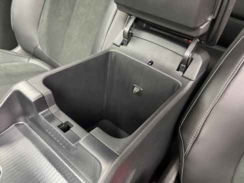 New 2025 Jeep Grand Cherokee Altitude image 20