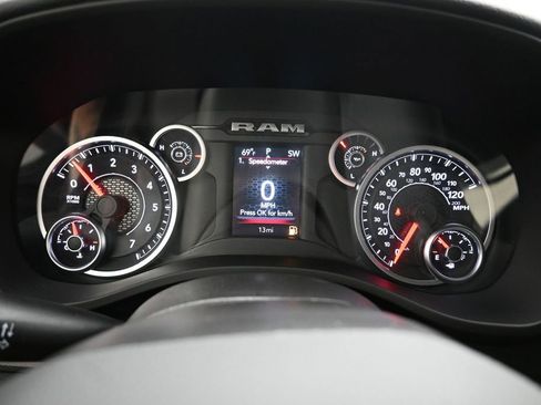 New 2026 RAM 1500 4x4 Crew Cab image 14