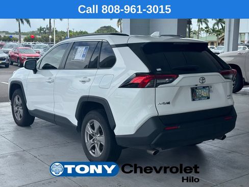 Used 2023 Toyota RAV4 XLE AWD/4WD image 3