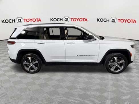 Used 2023 Jeep Grand Cherokee 4WD 4xe w/ Luxury Tech Group II image 9
